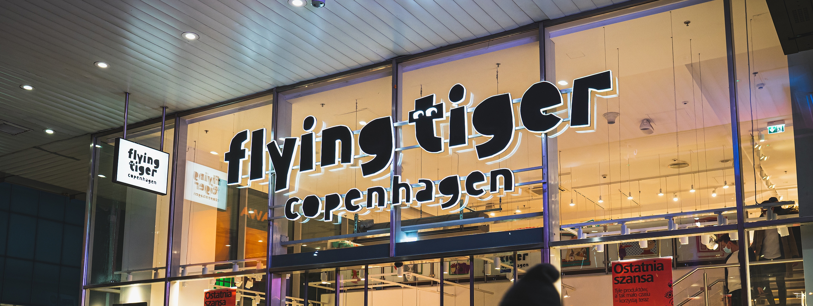 Flying Tiger lands at Meadowhall Sheffield Knights